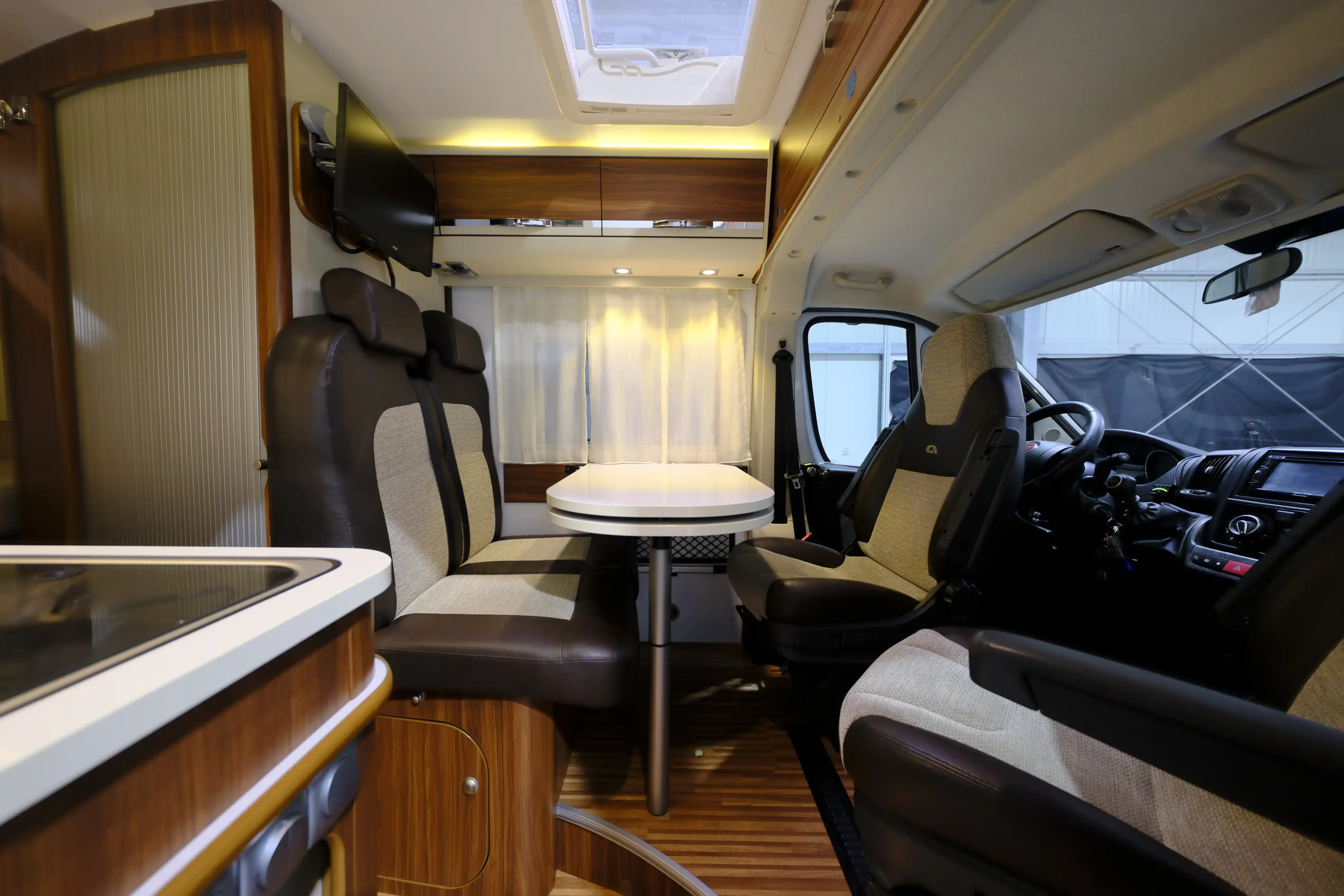 ADRIA Twin 600 SP